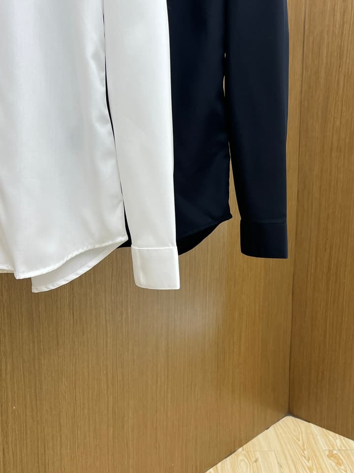 Dior Minimalist Long-Sleeve Cotton Shirt – Spring/Summer Collection