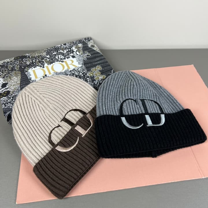 Dior Wool Cashmere Double Layer Beanie in Cream And Dark Brown