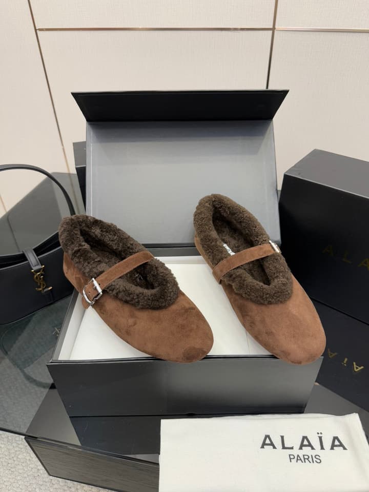 Alaïa Wool-Lined Mary Jane Ballerina Flats – 25SS/FW Collection in Black Suede