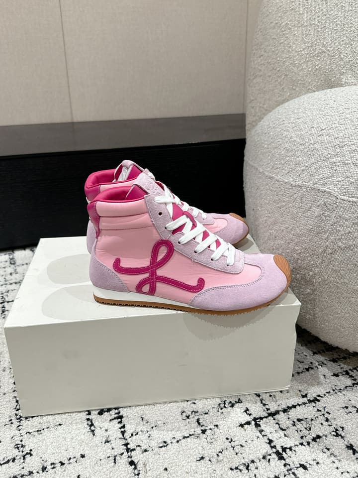 Loewe Flow Runner 2.0 Runway Sneakers – 25SS in All White With Gum Sole