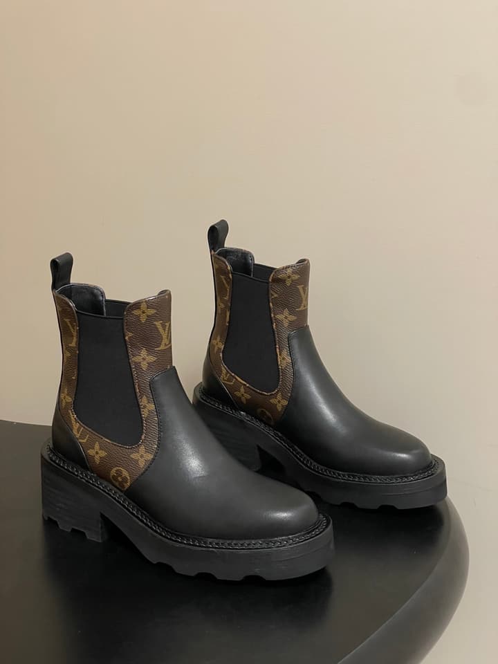 Louis Vuitton LV Beaubourg Chelsea Ankle Boots – 25FW