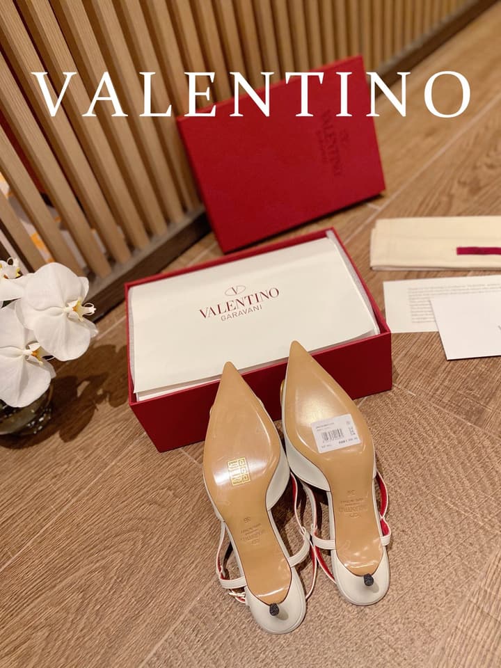 Valentino VLogo Signature Rhinestone Low-Heel Pumps – 2022 Collection in Nude Beige