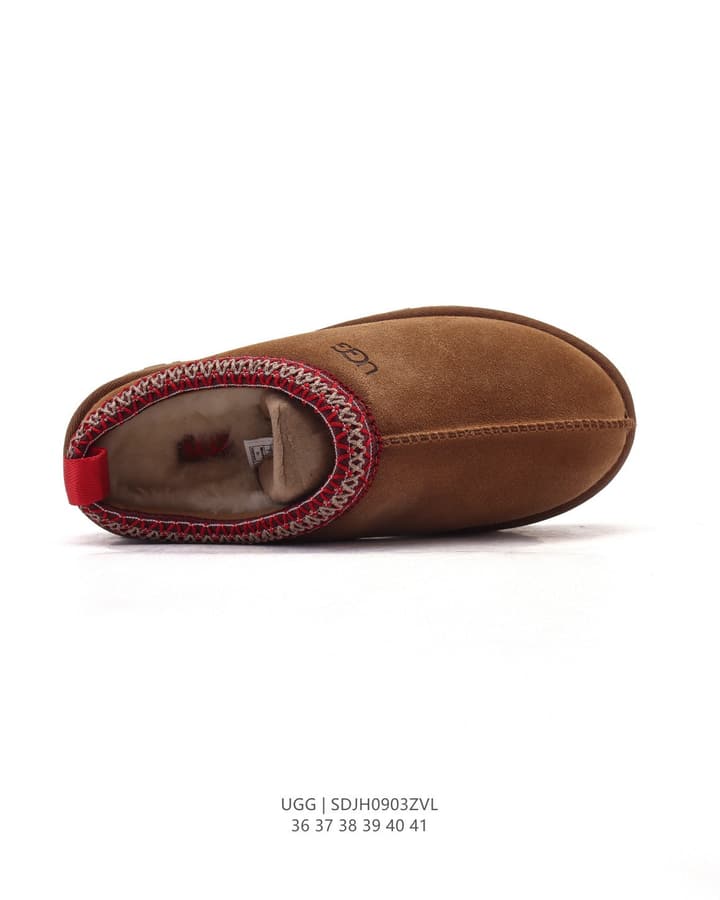 UGG Tire-Sole Snow Slippers in Black