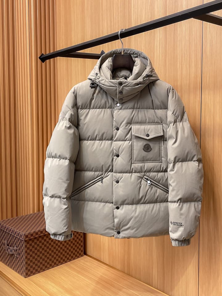 Moncler Designer Structural Down Jacket – 2025 Latest Model in Light Taupe Down Jacket
