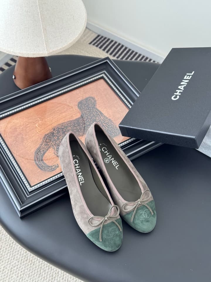 Chanel Classic Round Toe Ballet Flats in Dusty Rose With Bow