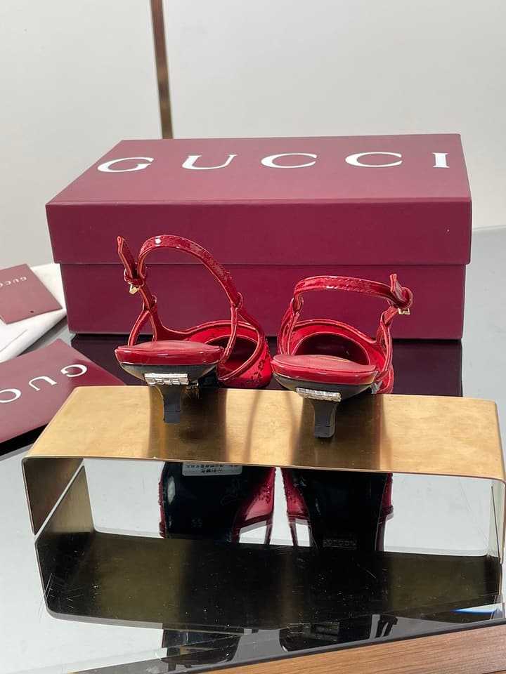 Gucci Cosmogonie GG Crystal Slingback Sandals – 2025 Early Autumn Collection in Black Crystal Gg