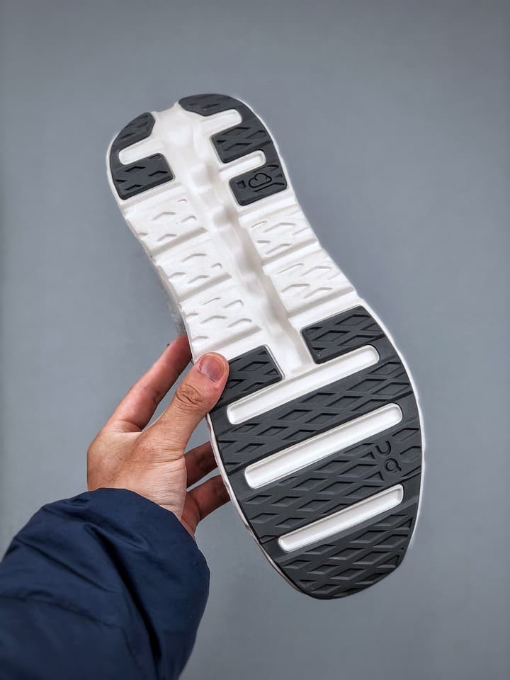 On Cloudtilt Lightweight Sneakers