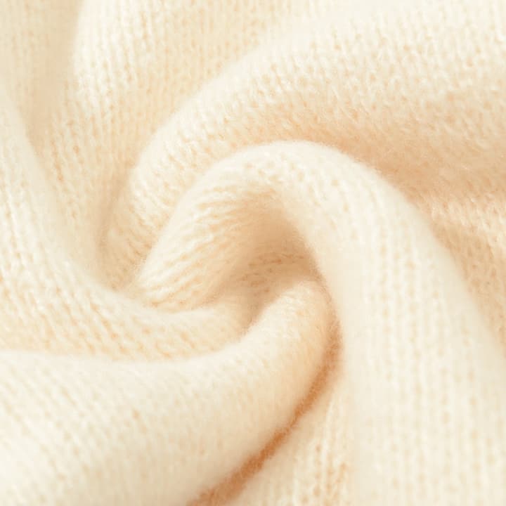 AMI Paris Holiday Limited Gold Heart Jacquard Cardigan – 24FW in Cream Gold Heart Cardigan