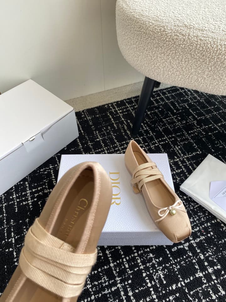 Dior Bow Pearl Ballet Flats – 2024 Spring/Summer Collection in Black