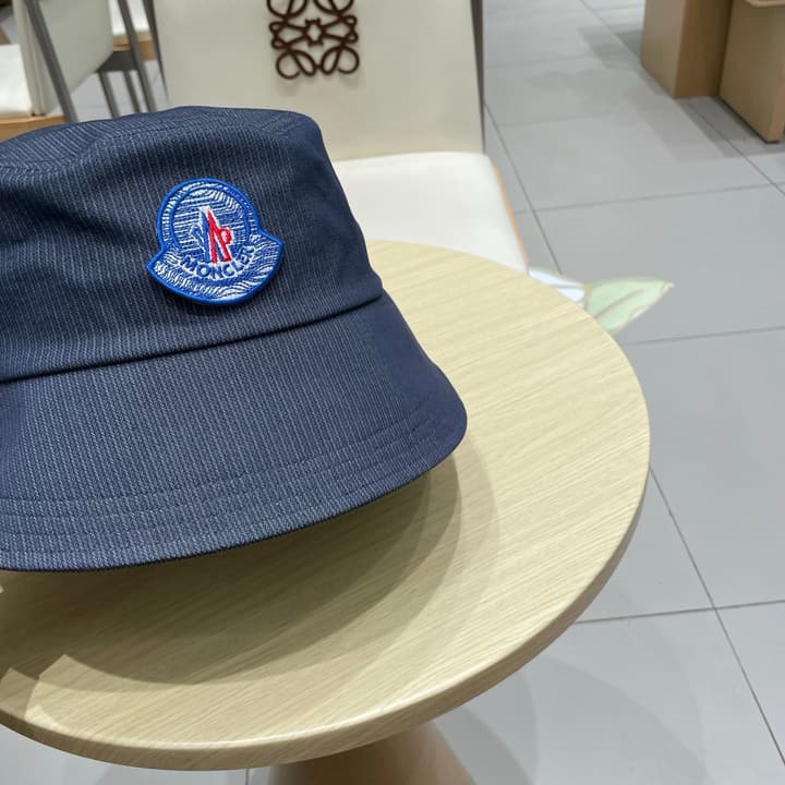 Moncler 2025 Autumn Bucket Hat in Black