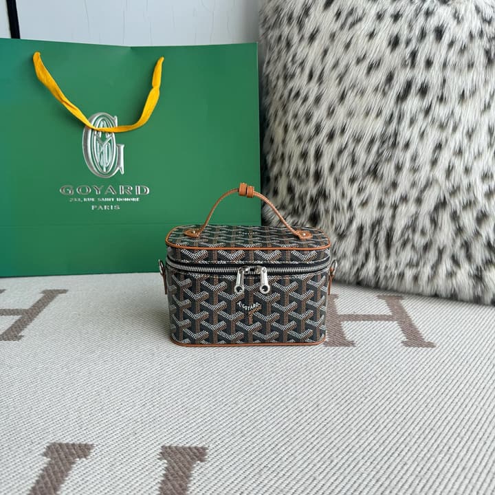 Goyard Muse Mini Vanity Case in Bright Orange Goyardine