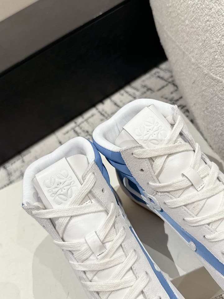 Loewe Flow Runner 2.0 Runway Sneakers – 25SS in All White With Gum Sole