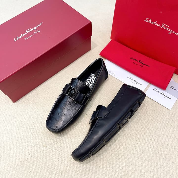 Ferragamo Men's Driving Loafers in Dark Navy Classic Loafer