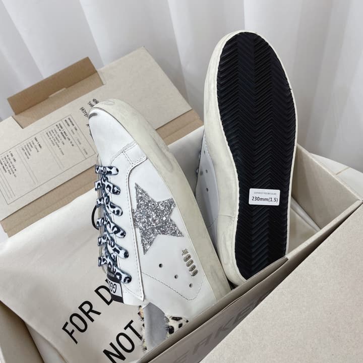 Golden Goose Superstar Graffiti Sneakers – SS22 in Black Star Rose Gold Toe
