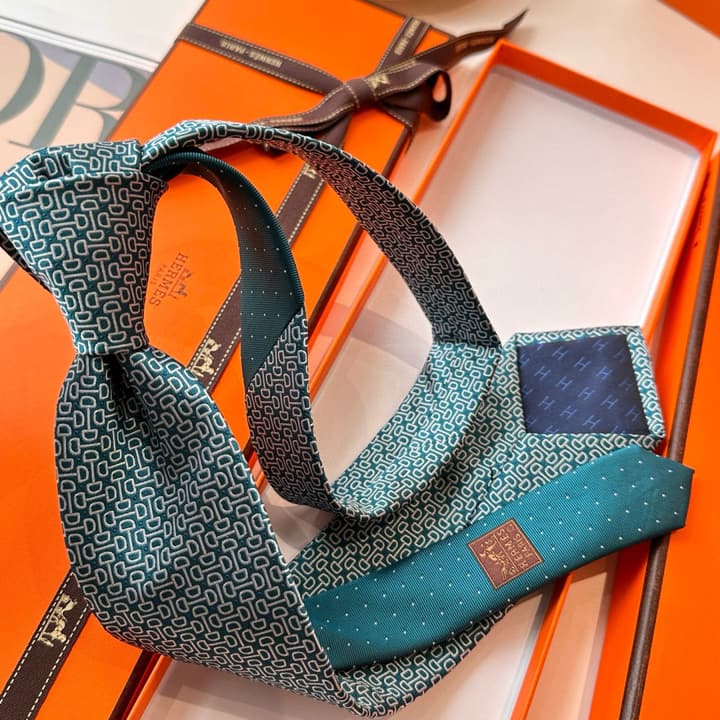 Hermès Men's Silk Tie – New Collection in Blue
