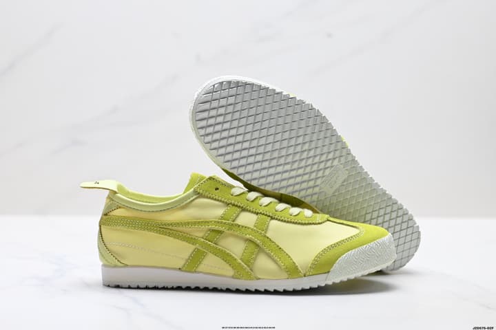 Onitsuka Tiger Mexico 66 Deluxe Nippon Made Sneakers in Beige With Taupe Stripes