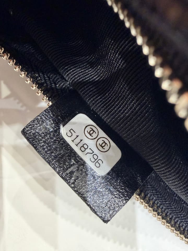 Chanel Caviar Leather Lunchbox Bag – 25C