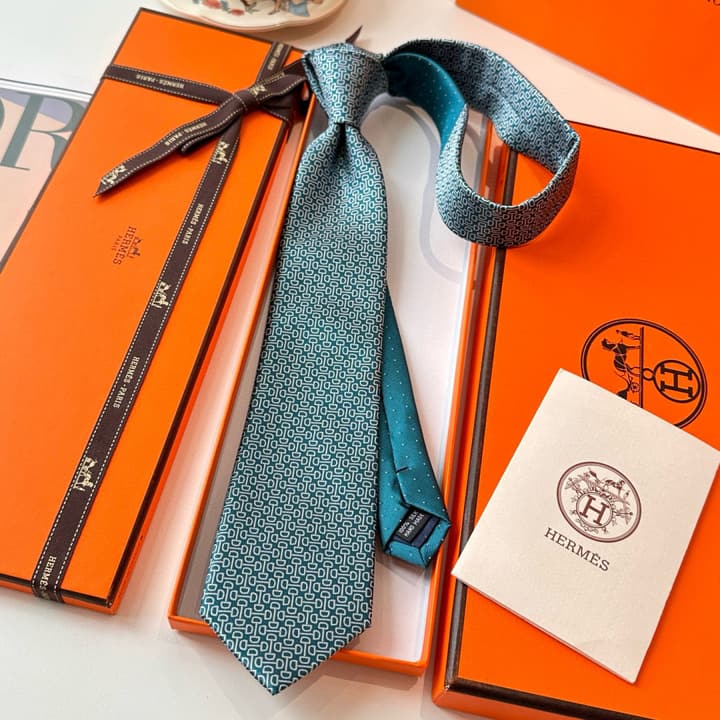 Hermès Men's Silk Tie – New Collection in Blue