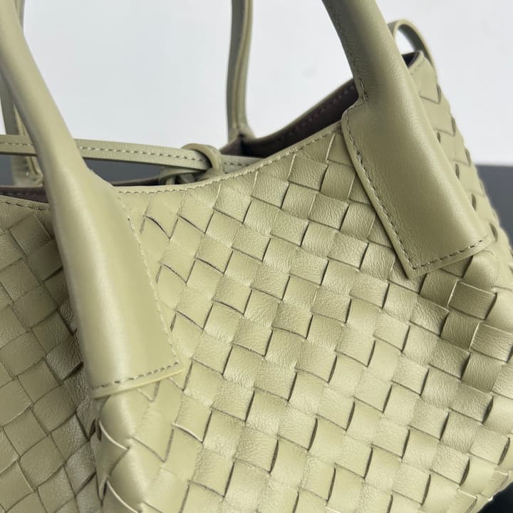 Bottega Veneta Pinacoteca Small Tote Handbag – 2025SS in Burgundy With Light Blue Lining A