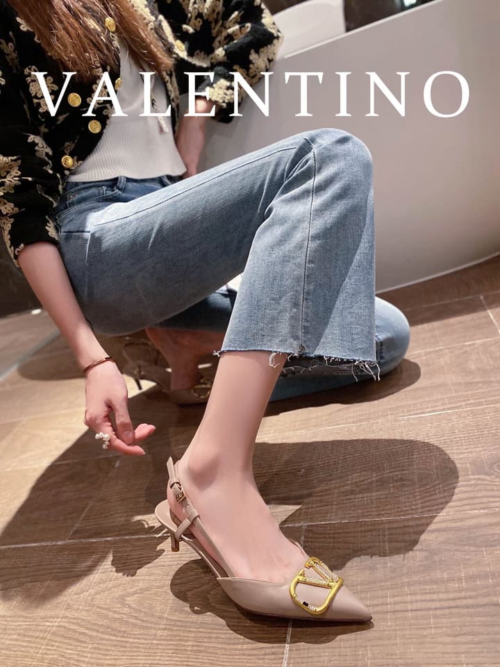 Valentino VLogo Signature Rhinestone Low-Heel Pumps – 2022 Collection in Nude Beige