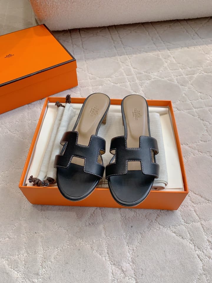 Hermès H-Heeled Sandals in Tan