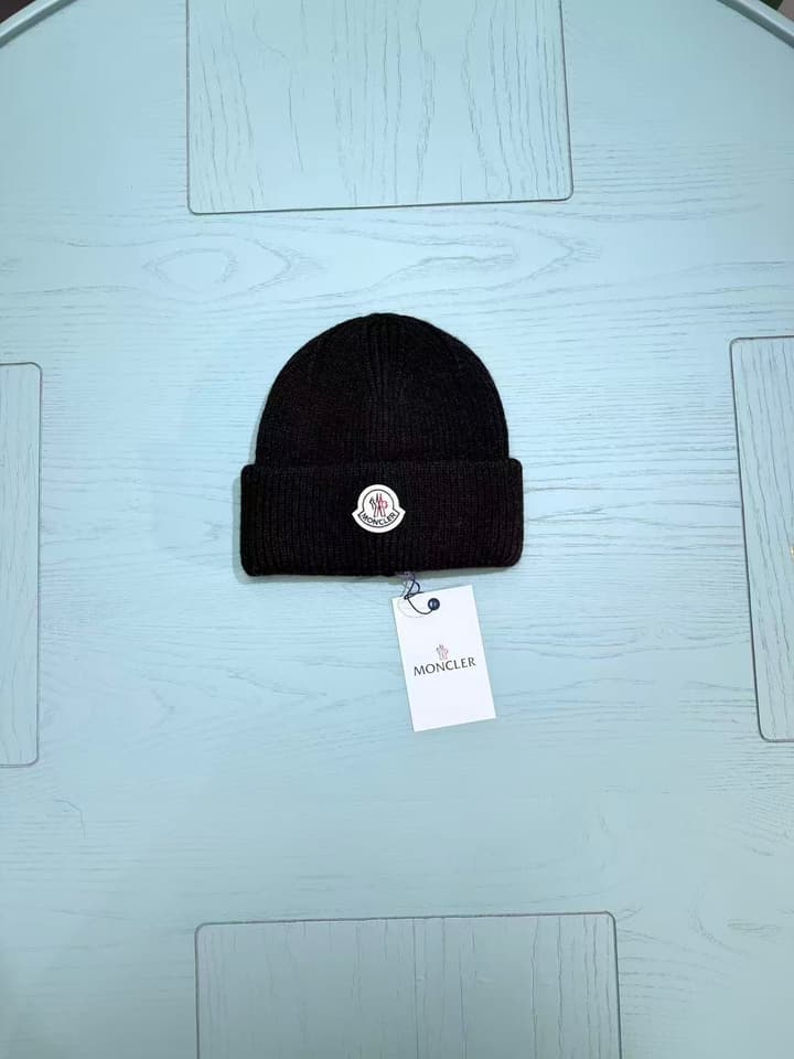 Moncler Classic Jacquard Knit Beanie – Kids Collection – 25FW in Classic Black Beanie
