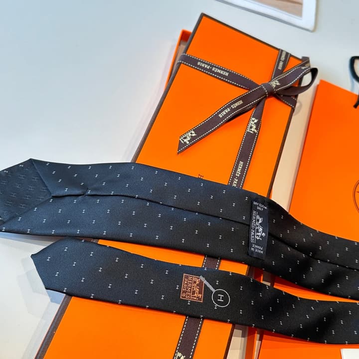 Hermès Men's Silk Tie in Burnt Orange Brown