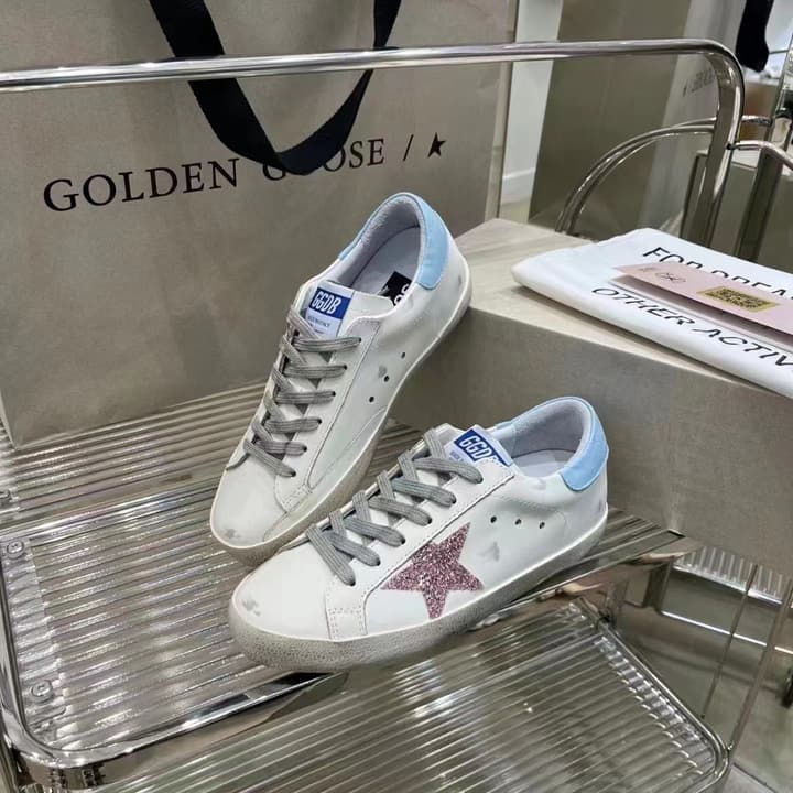 Golden Goose Superstar Graffiti Sneakers – SS22 in Black Star Rose Gold Toe