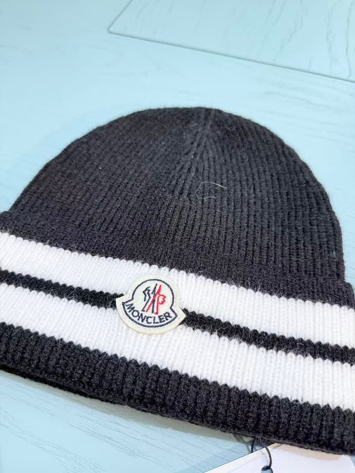 Moncler Classic Jacquard Knit Beanie – Kids Collection – 25FW in Classic Black Beanie