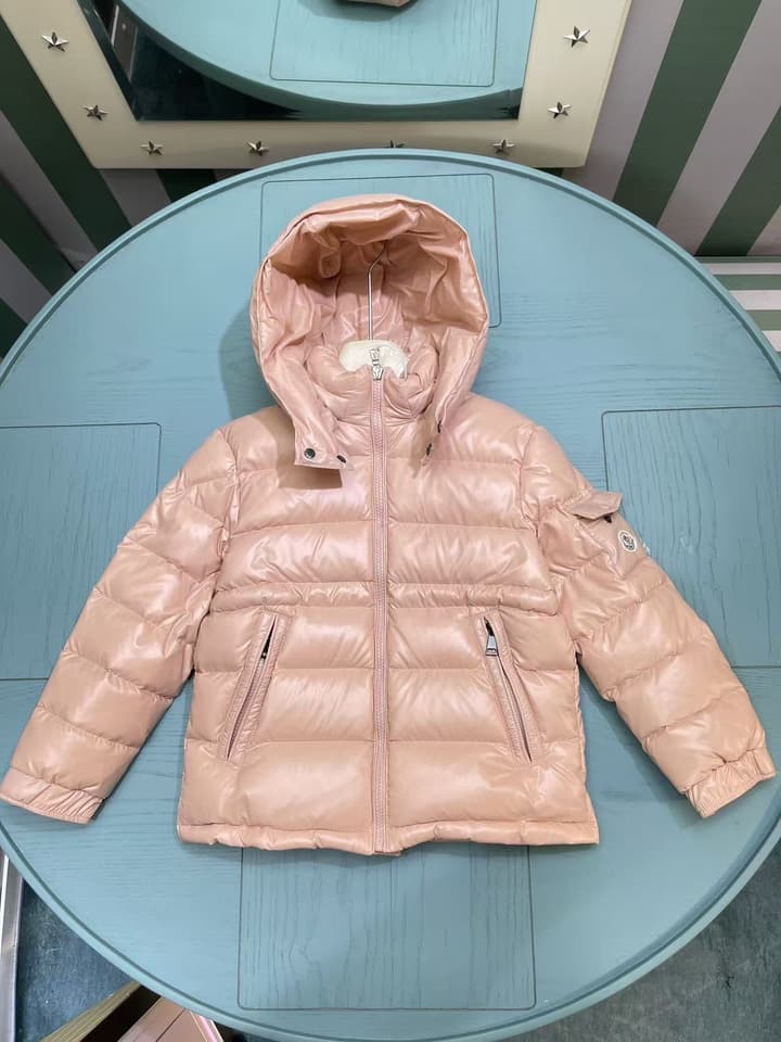 Moncler Kids Puffer Jacket – 2025 Collection in Light Pink