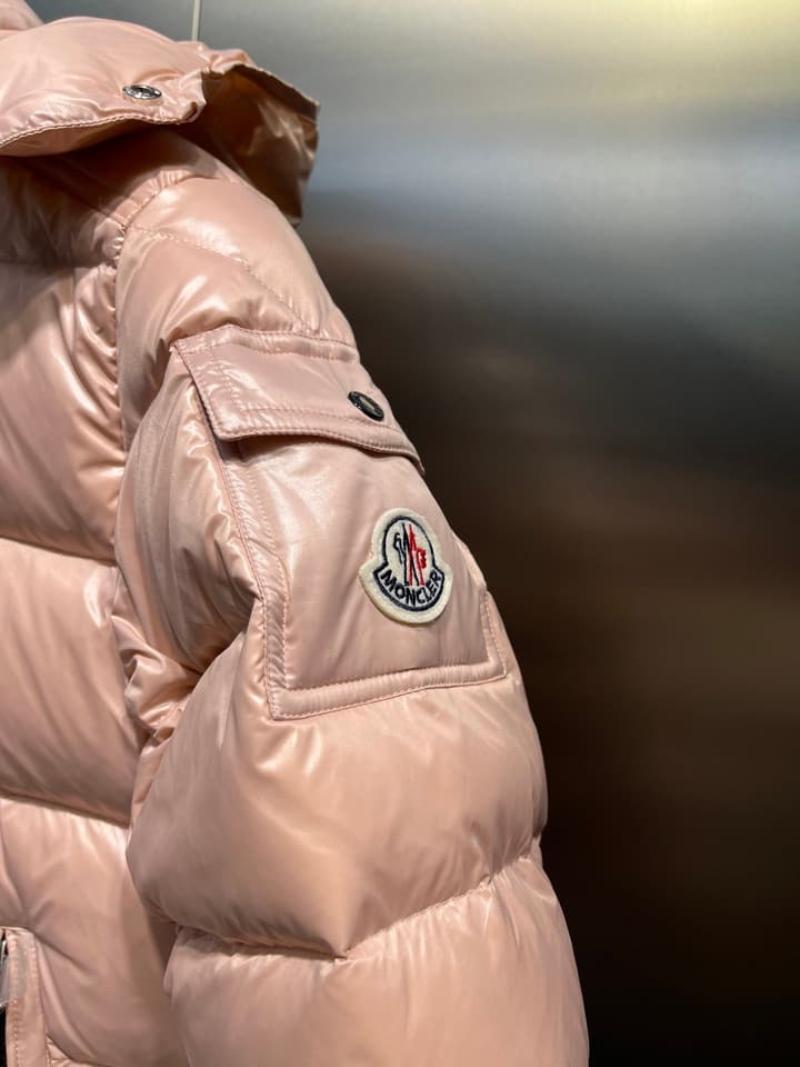 Moncler Maya Short Down Jacket – Kids Collection in Cream White