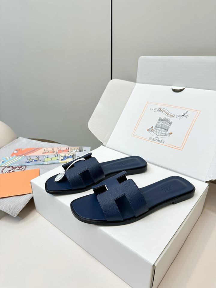 Hermès Palm Grain H-Slides in Bright Green