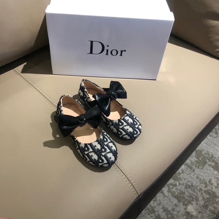 Maison Parisienne Kids Embroidered Ballerina Flats – Kids Collection in Black Patterned With Bow