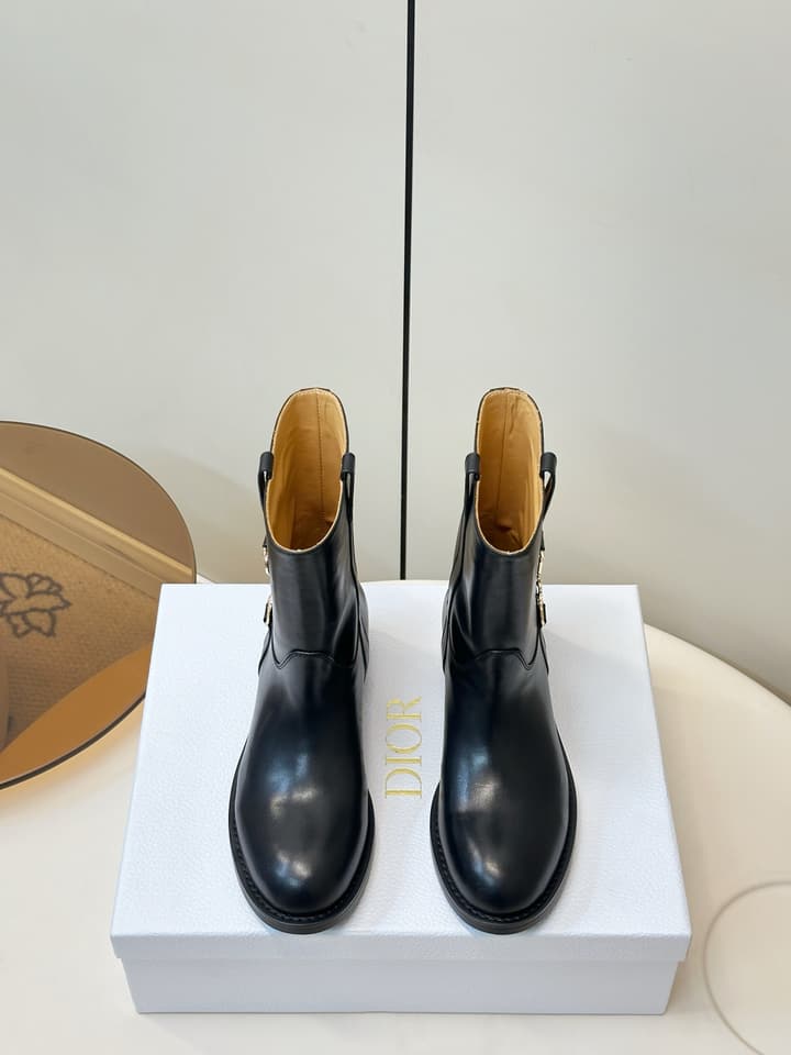 Dior British Style Motorcycle Boots – 26FW