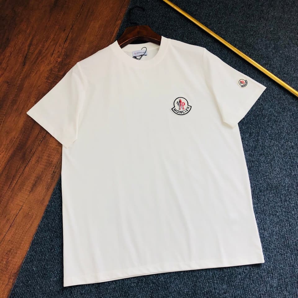 Moncler Classic Printed Logo T-Shirt – 2026SS