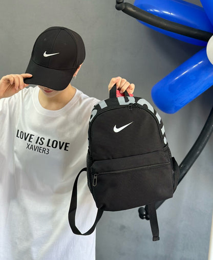 Nike Unisex Mini Backpack – Kids Collection