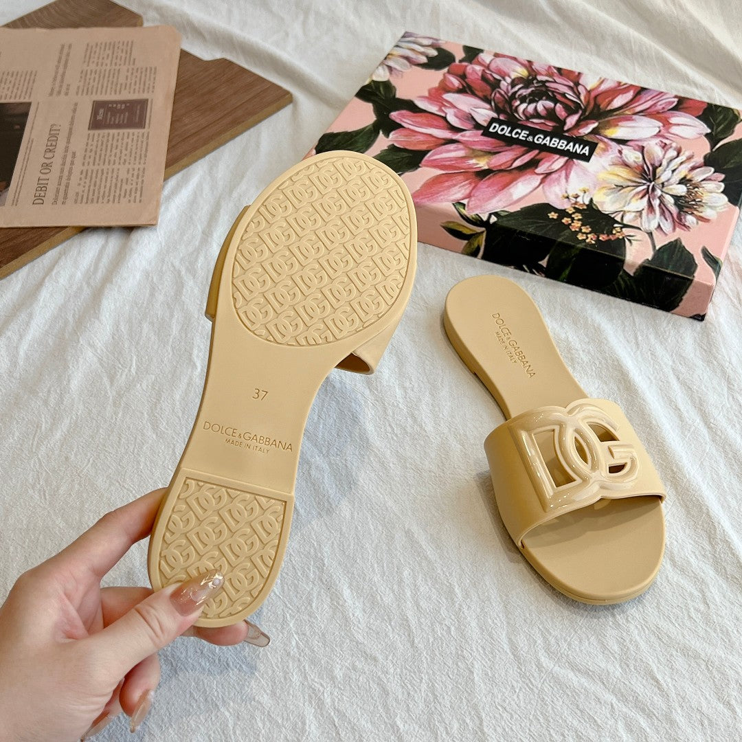 Dolce & Gabbana 3D Logo Flat Slides – 2024