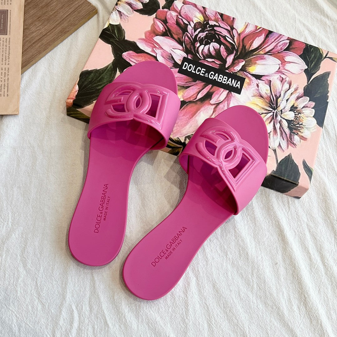 Dolce & Gabbana 3D Logo Flat Sandals – 2024 Collection