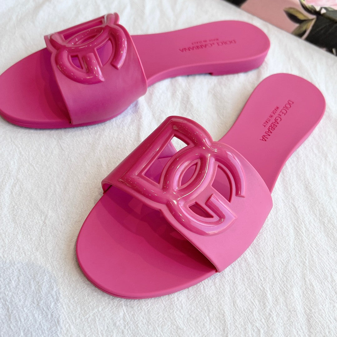 Dolce & Gabbana 3D Logo Flat Sandals – 2024 Collection