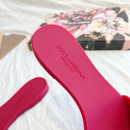 Dolce & Gabbana 3D Logo Flat Sandals – 2024 Collection