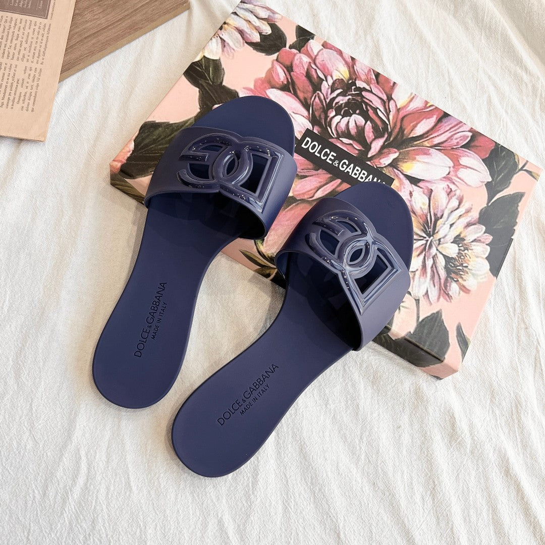 Dolce & Gabbana 3D Logo Flat Sandals – 2024 Collection