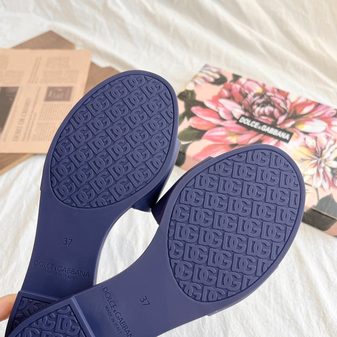Dolce & Gabbana 3D Logo Flat Sandals – 2024 Collection