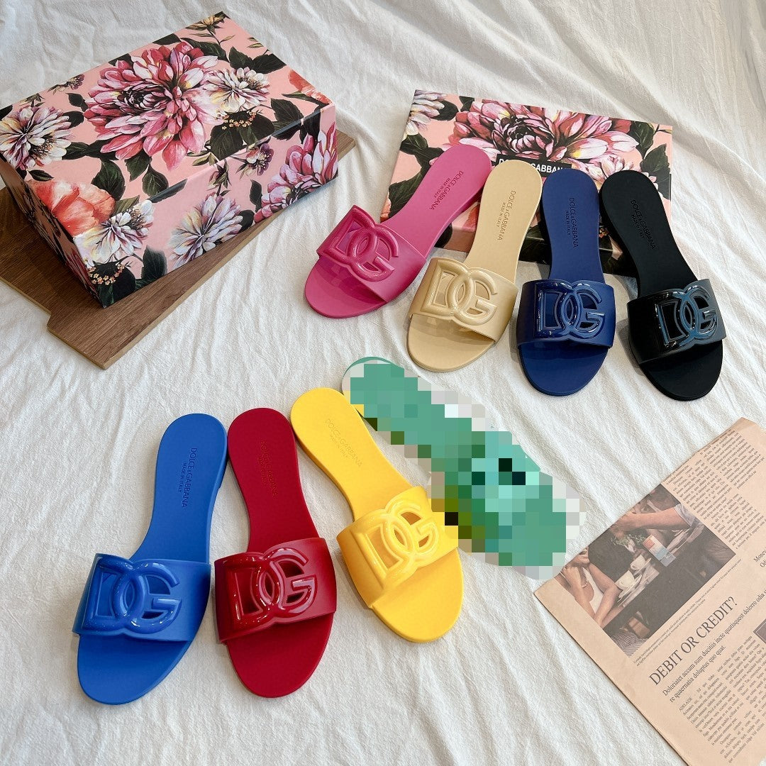 Dolce & Gabbana 3D Logo Flat Sandals – 2024 Collection