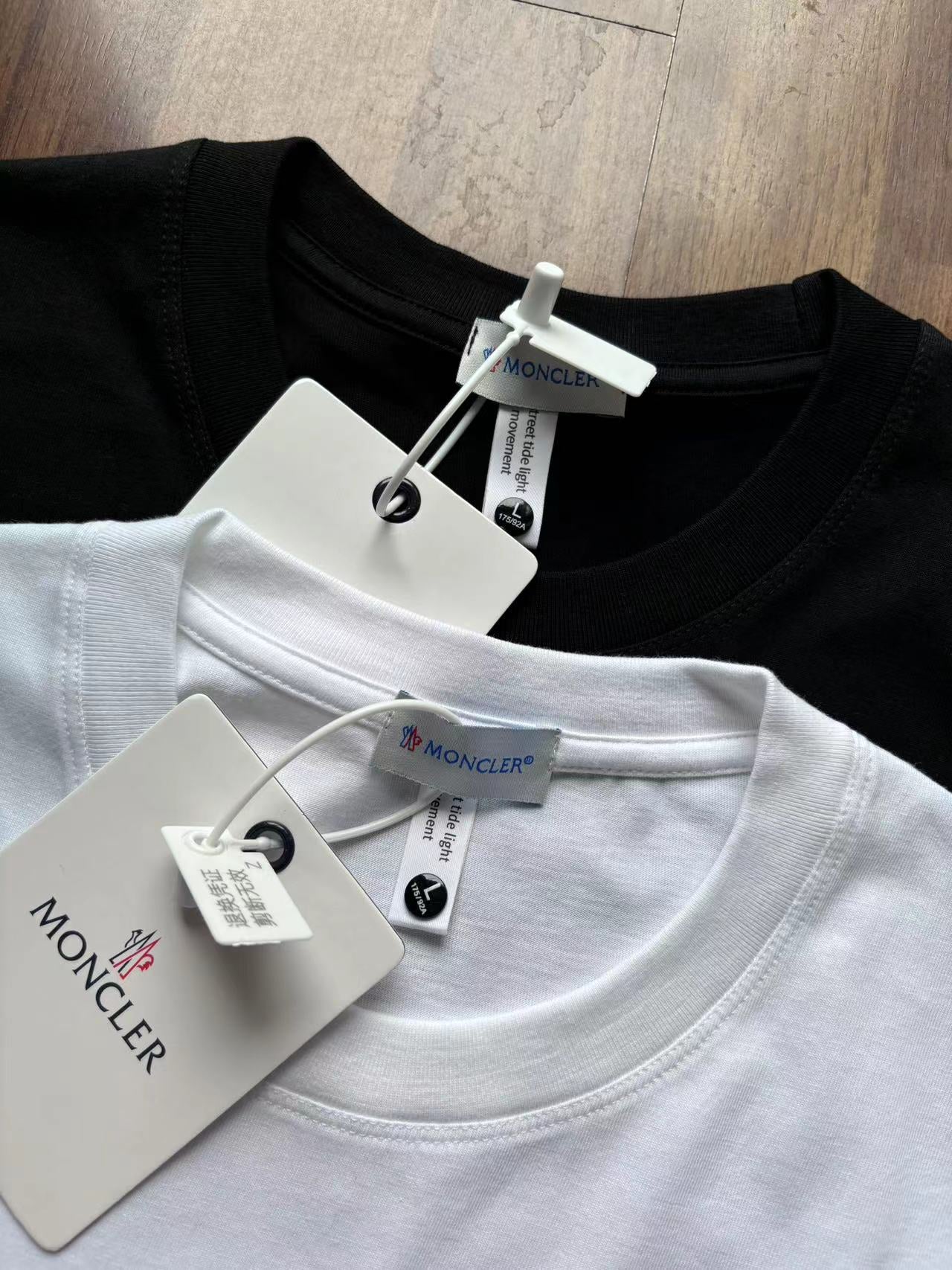 Moncler Men's Classic Cotton Long Sleeve T-Shirt