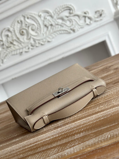 Hermès Kelly Mini Bag – 22cm