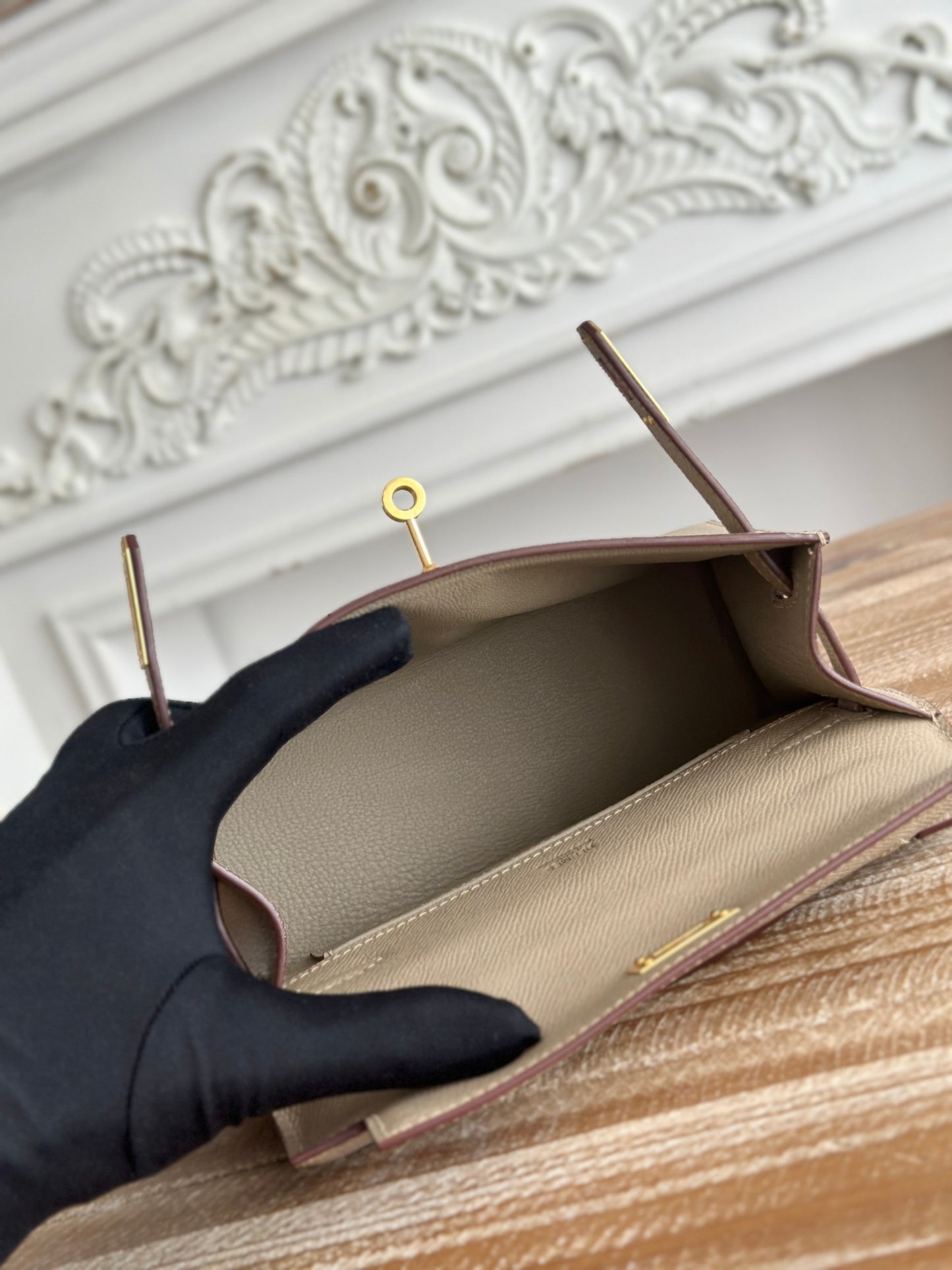 Hermès Kelly Mini Bag – 22cm