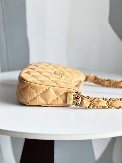 Chanel Handbag – 19CM