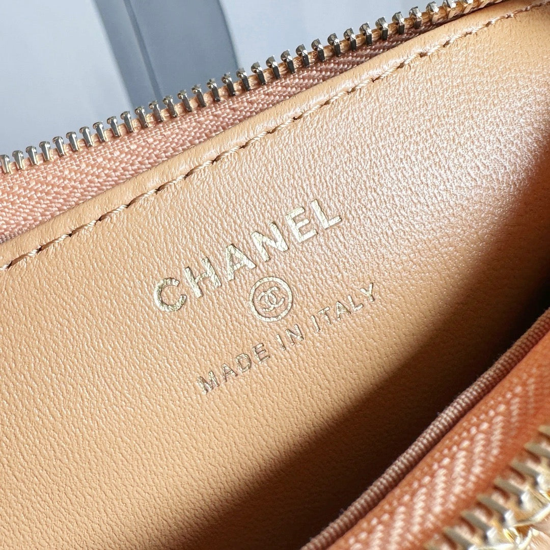 Chanel Handbag – 19CM