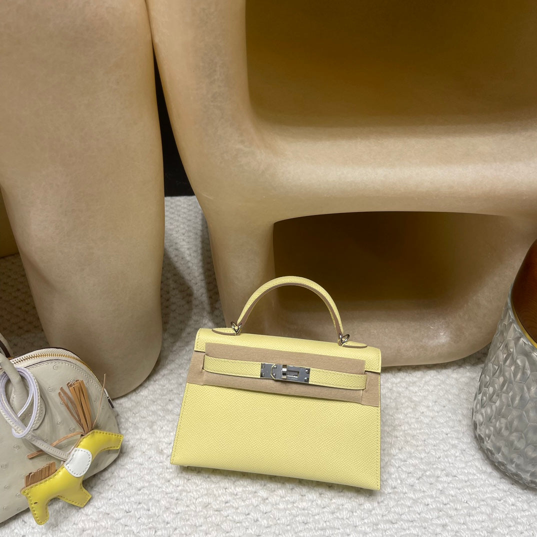 Hermès Mini Kelly Handbag – Second Generation