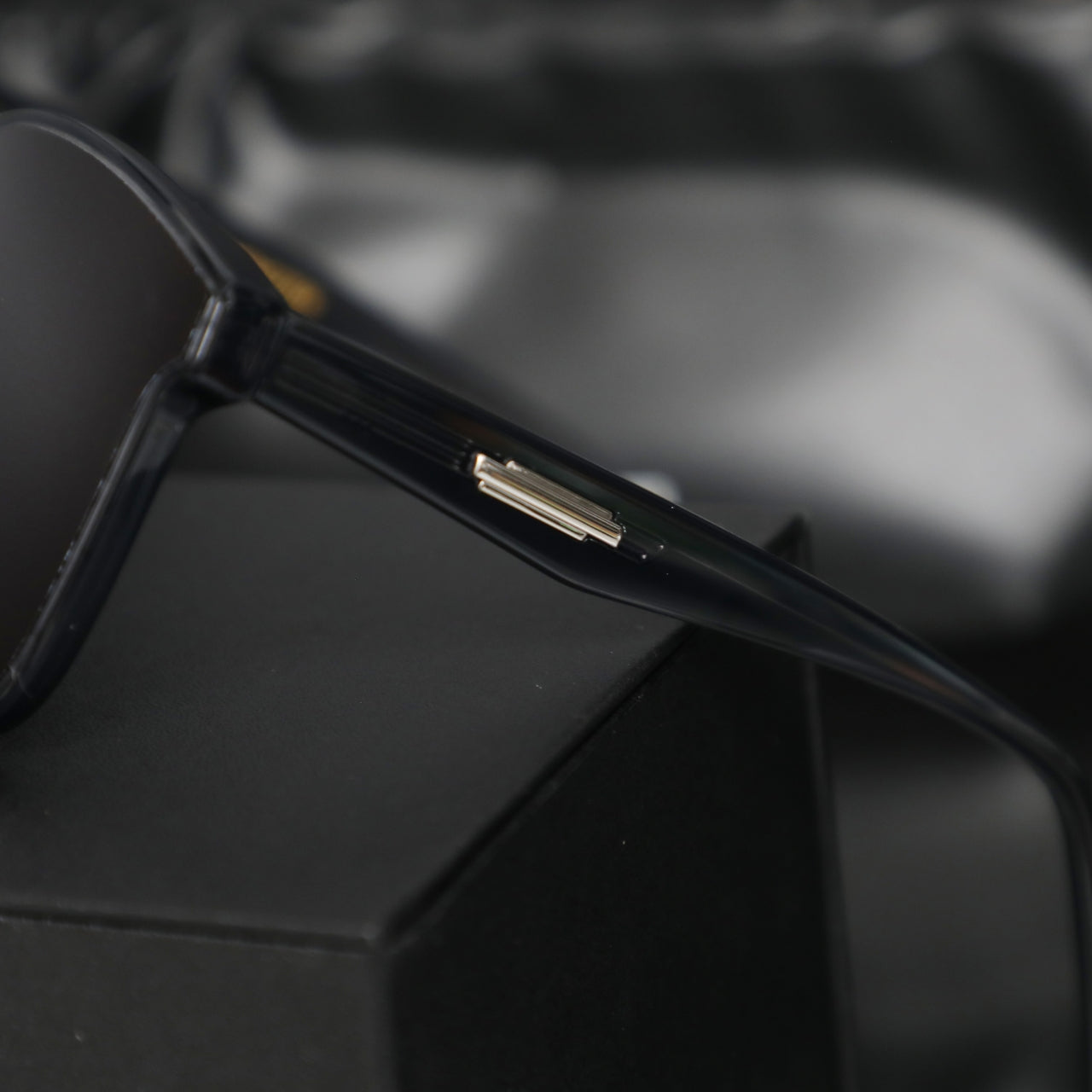Gentle Monster Jackie Sunglasses – BOLD Collection